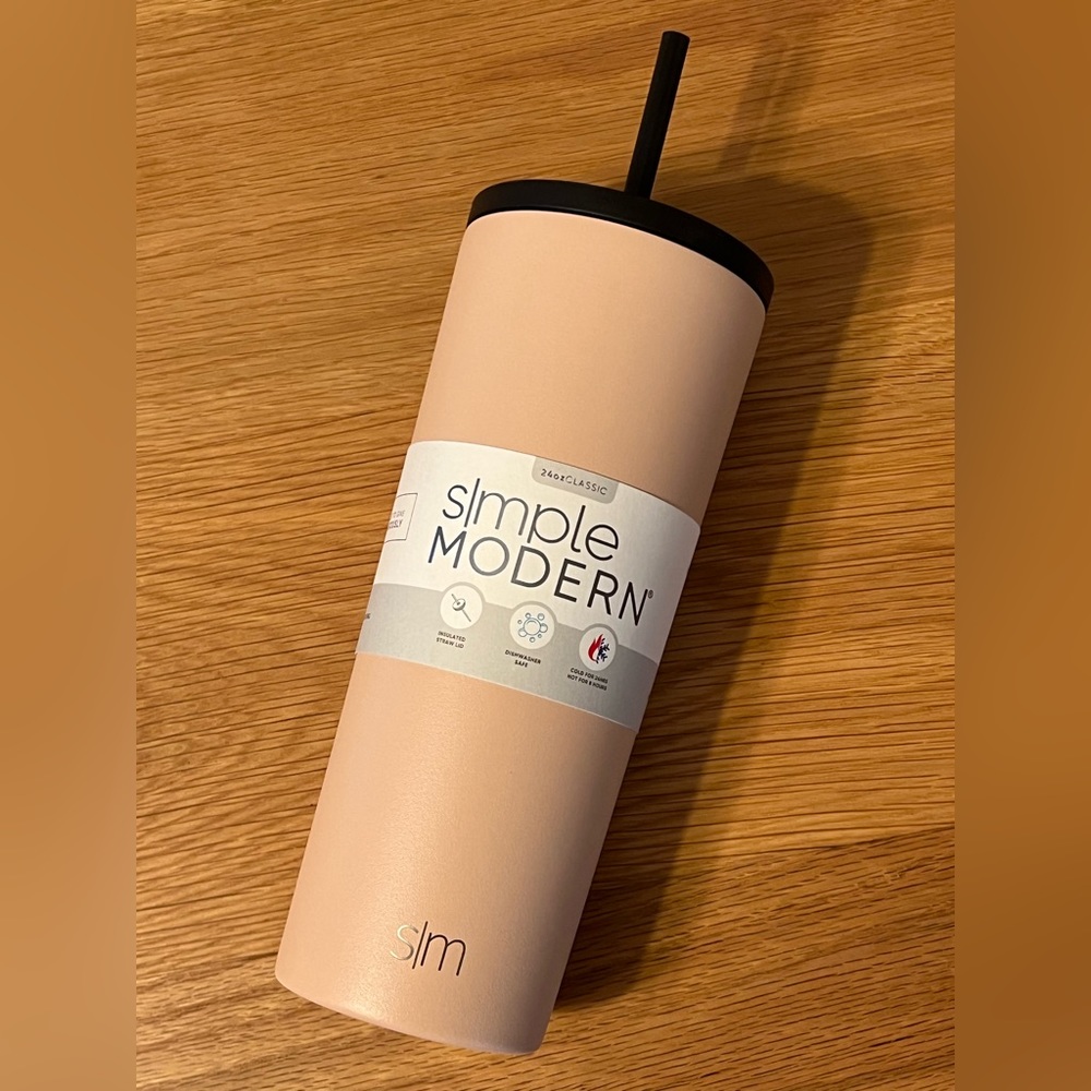 Simple Modern 24oz Tumbler with Straw